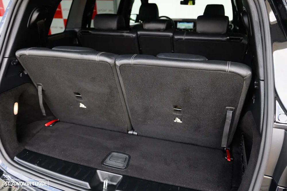 Mercedes-Benz GLB 200 d - 7