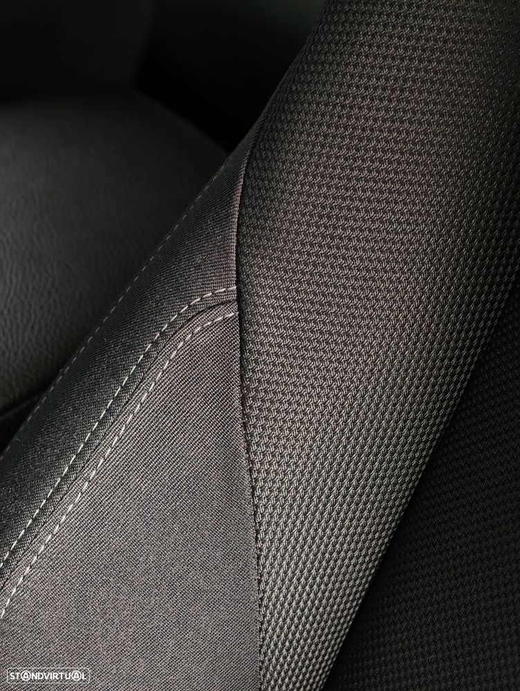 BMW 320 d Pack M Auto - 27