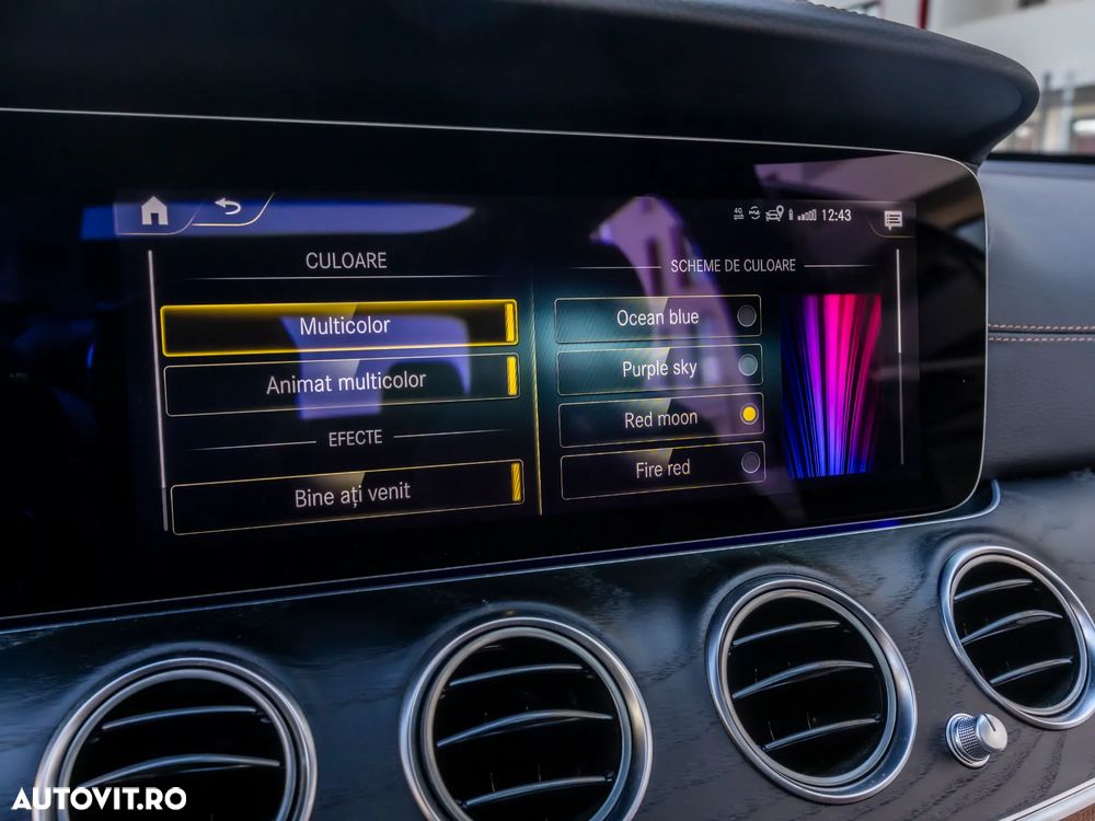 Mercedes-Benz E 300 de 4Matic 9G-TRONIC AMG Line - 36