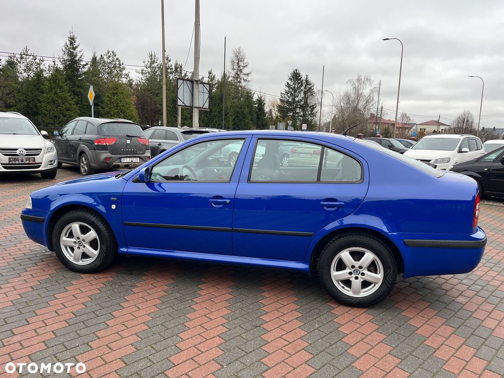 Skoda Octavia 1.6 Automatik Ambiente - 2