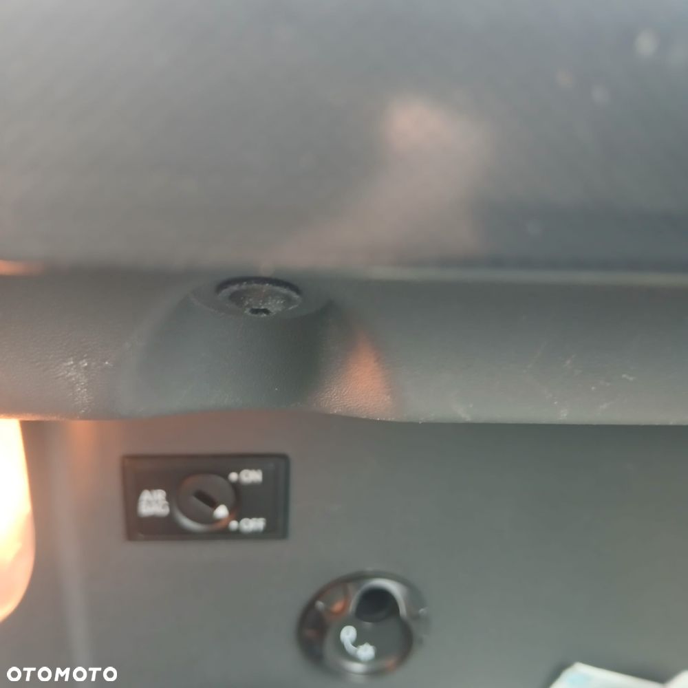 Volkswagen Touran 1.6 TDI DPF BlueMotion Technology DSG Comfortline - 31