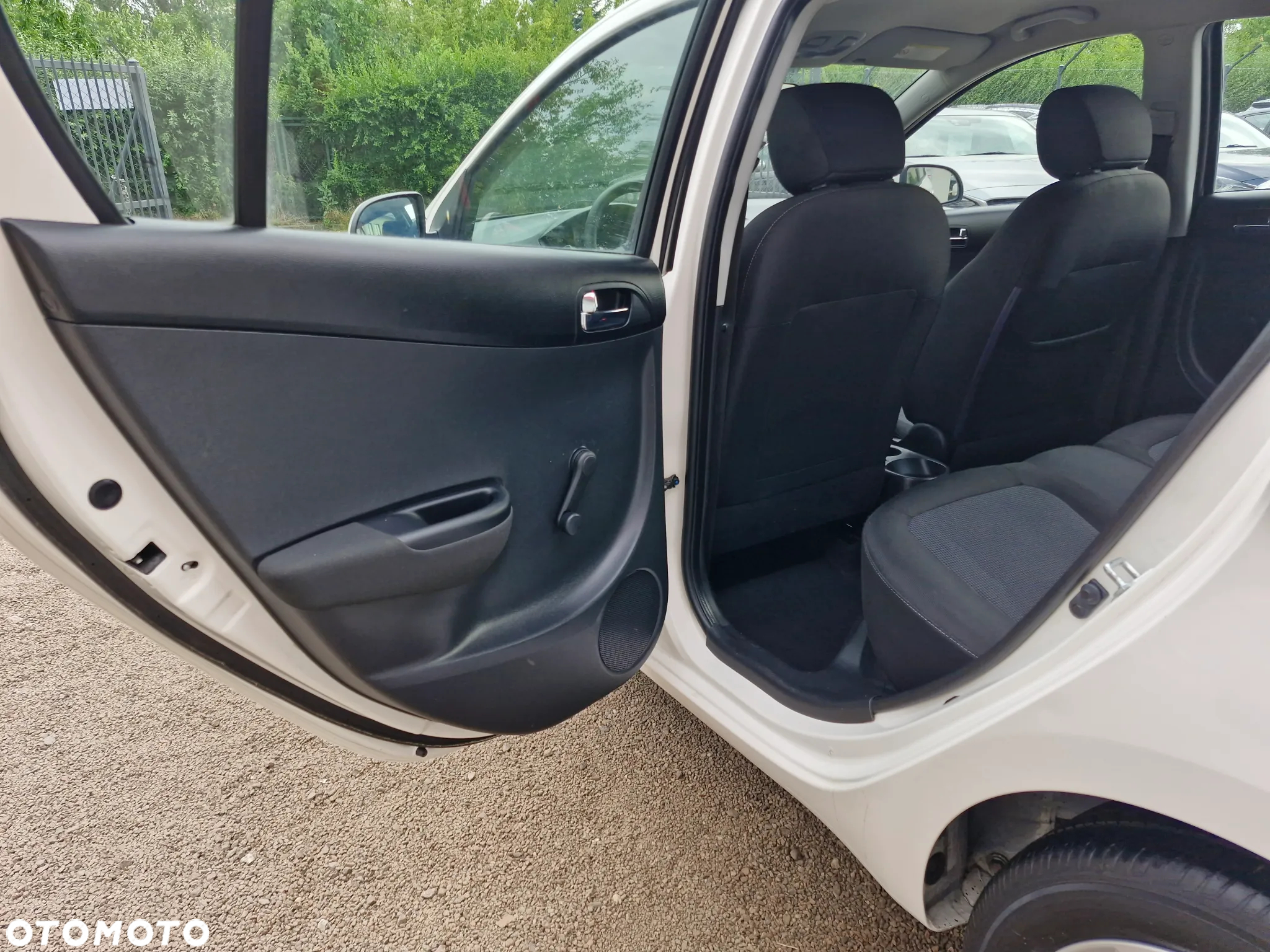 Hyundai i20 1.25 Comfort - 13