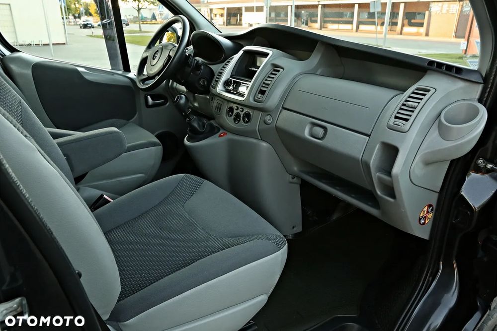 Opel Vivaro - 29
