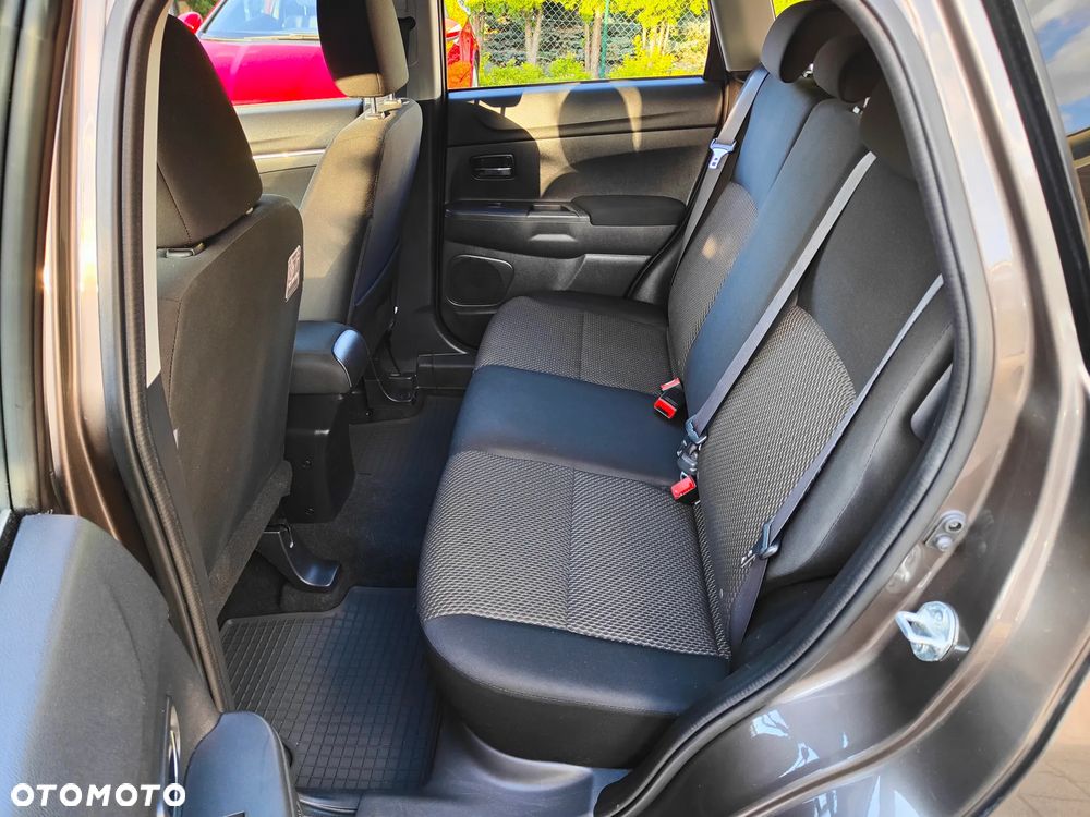 Mitsubishi ASX 1.6 Cool Edition - 9