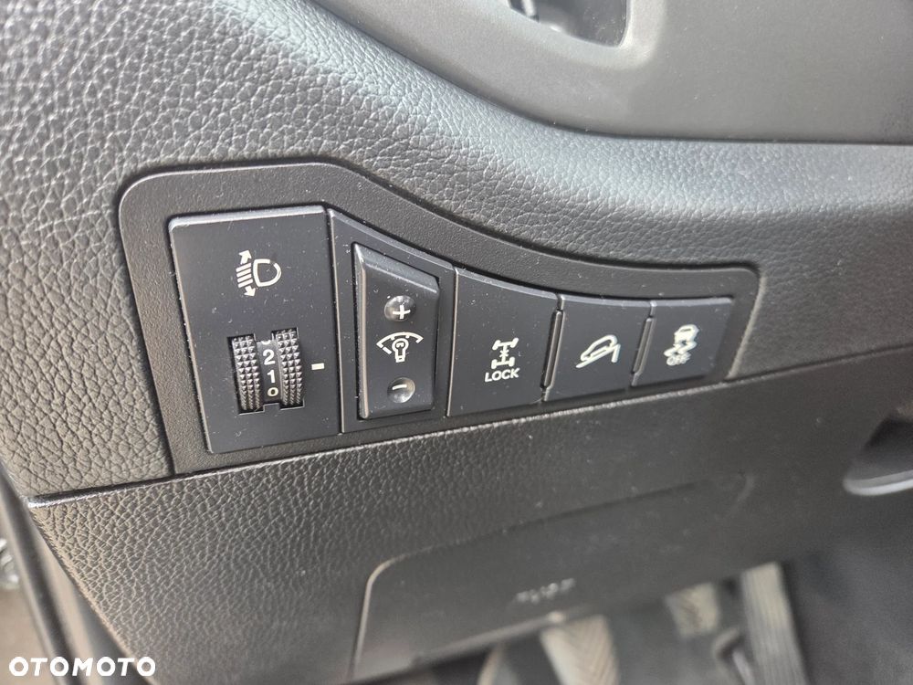 Kia Sportage 2.0 CRDI XL - 20