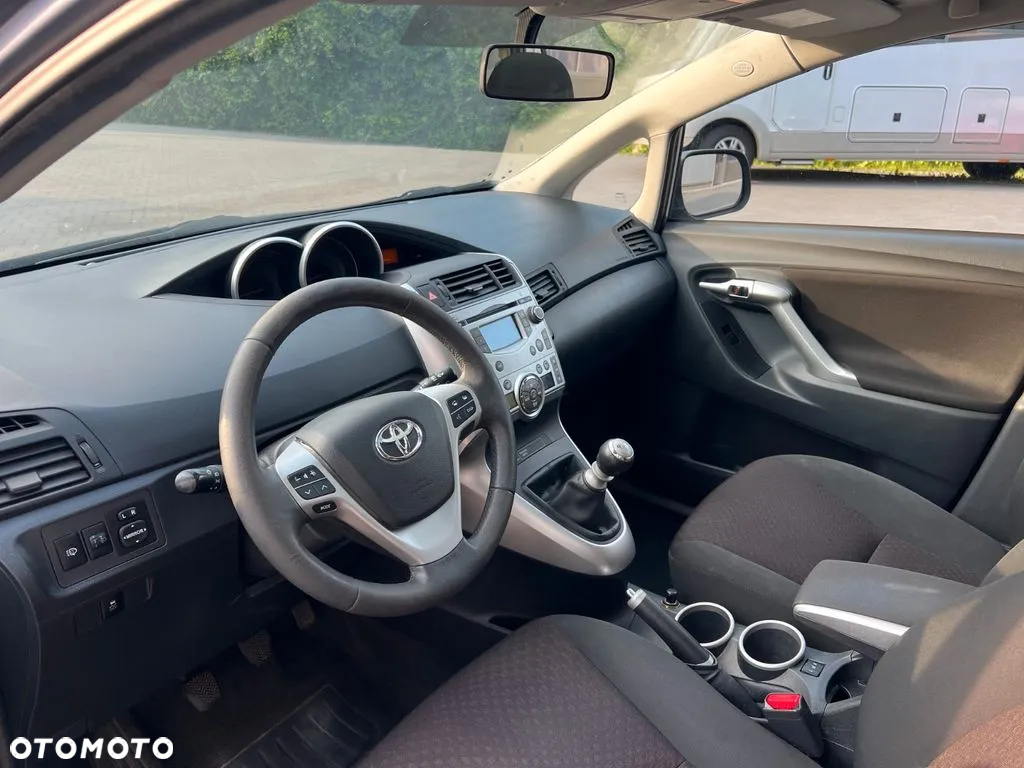 Toyota Verso 1.8 7-Sitzer Comfort - 8