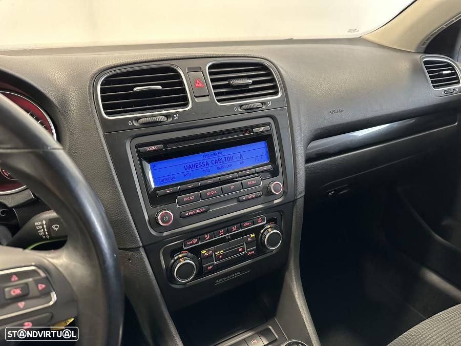 VW Golf Variant 1.6 TDi Confortline - 18