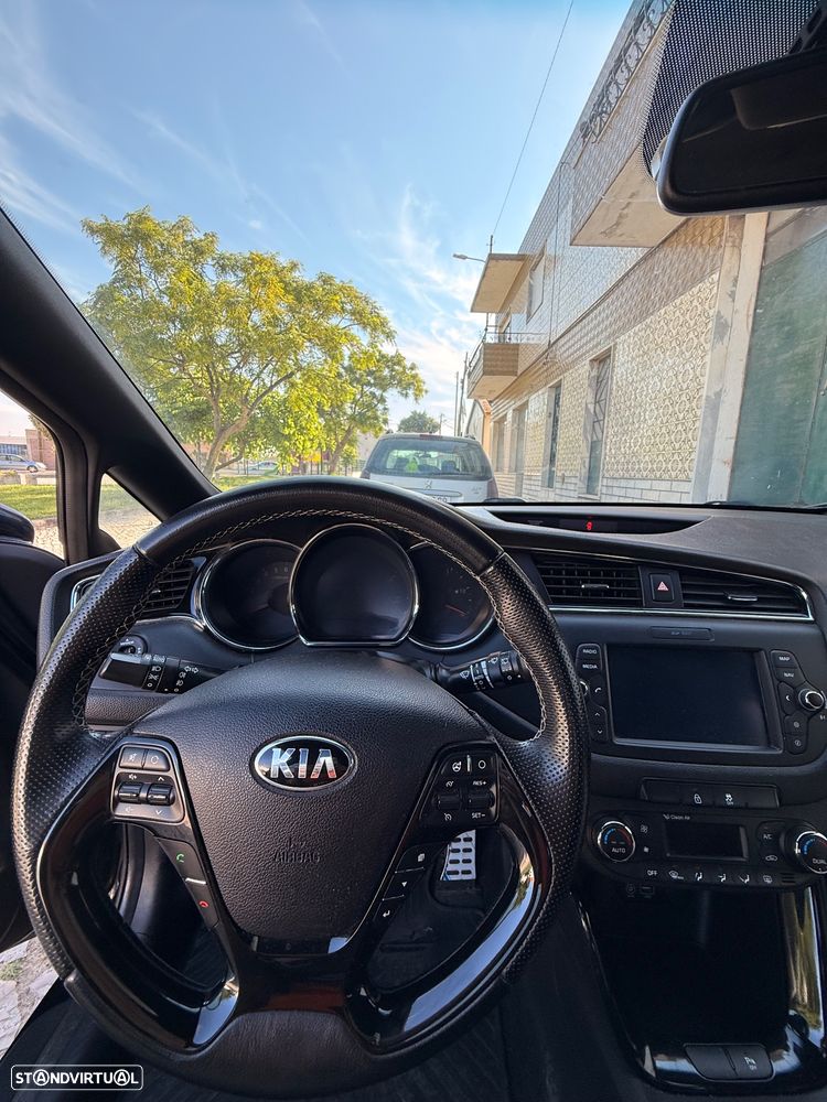 Kia Ceed 1.6 CRDi GT Line - 6