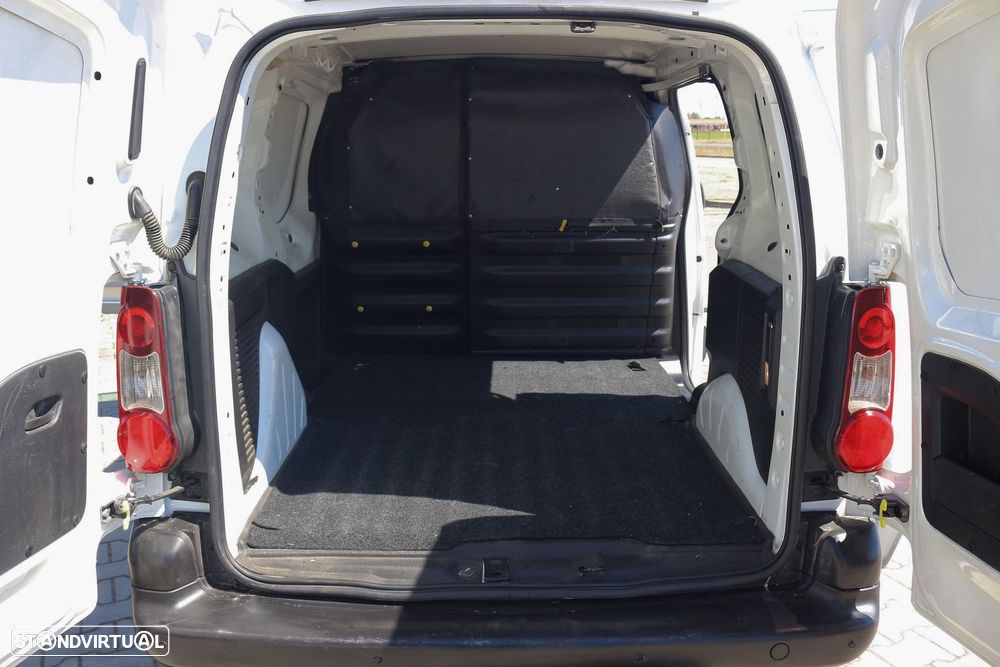 Citroën Berlingo 1.6 HDi 600 3L - 29