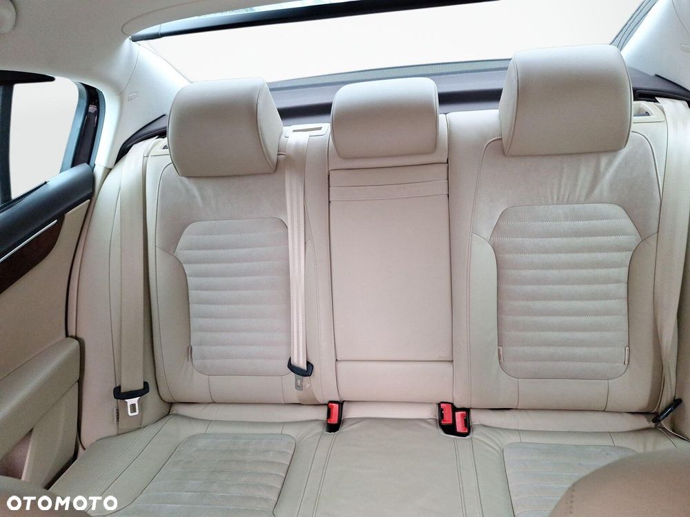 Volkswagen Passat 2.0 TSI Highline DSG - 31