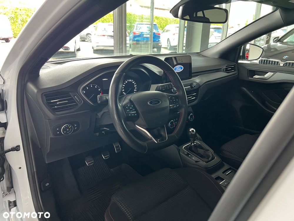 Ford Focus 1.0 EcoBoost mHEV ST-Line - 19