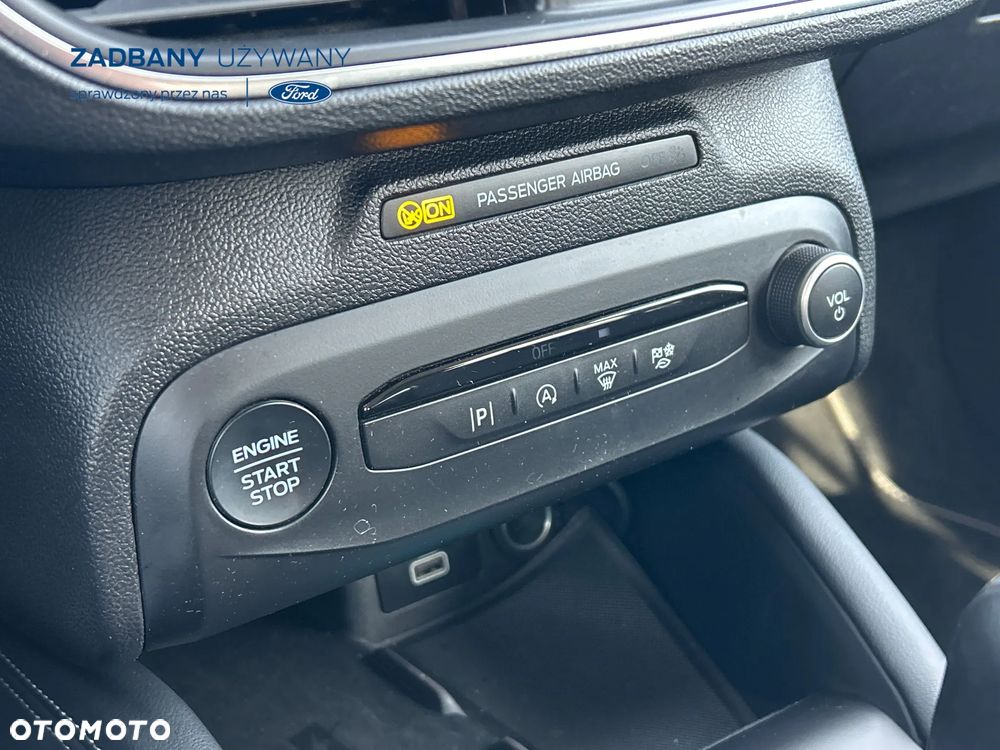 Ford Focus 1.0 EcoBoost Hybrid TITANIUM - 21