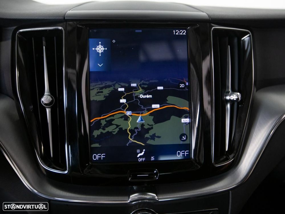 Volvo XC 60 2.0 T8 PHEV Momentum AWD - 19