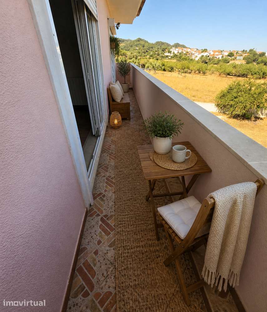 Arrenda-se — Moradia T4 remodelada perto Lisboa (Qta Anjo) -€1.990/mês - Grande imagem: 4/16