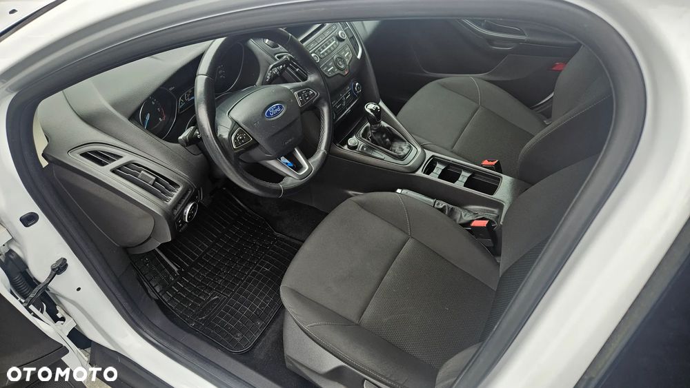 Ford Focus 1.0 EcoBoost Trend - 5