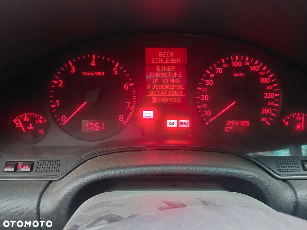 Audi A8 3.7 Quattro Tiptronic - 6