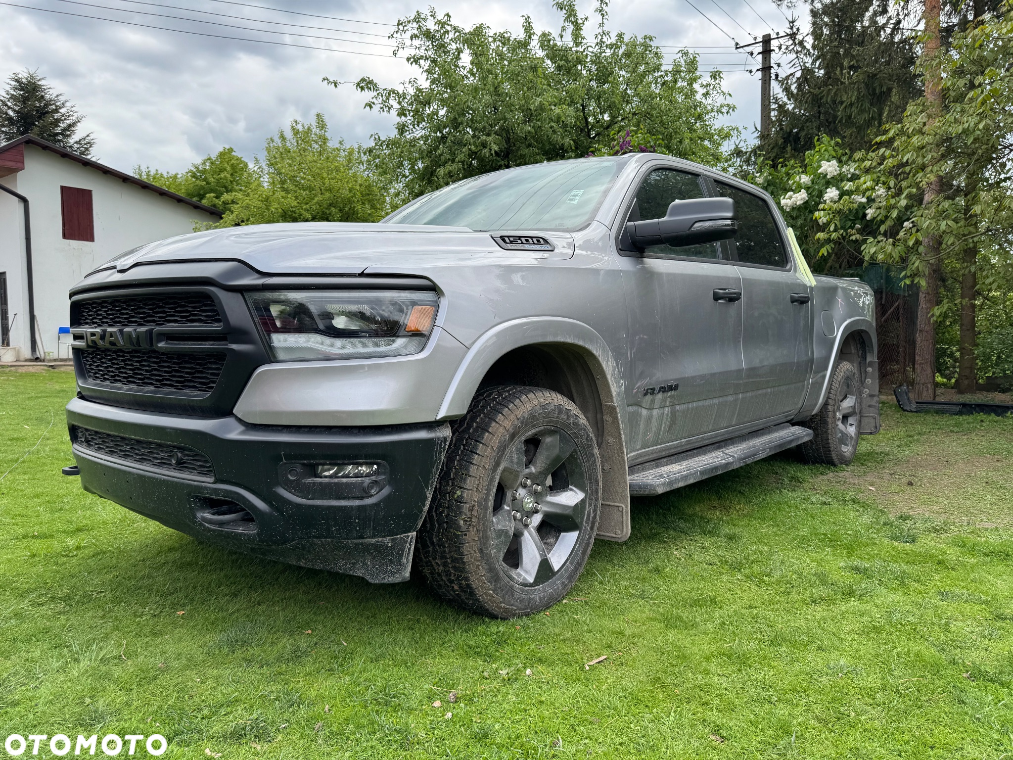 Dodge RAM 1500 5.7 4x4 - 14