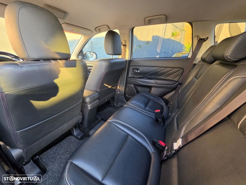 Mitsubishi Outlander 2.0 Intense Navi - 15