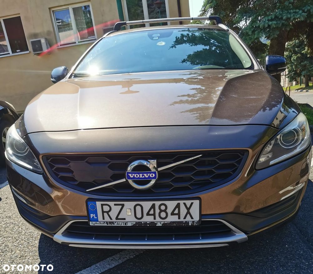 Volvo V60 Cross Country D4 AWD Geartronic Summum - 9