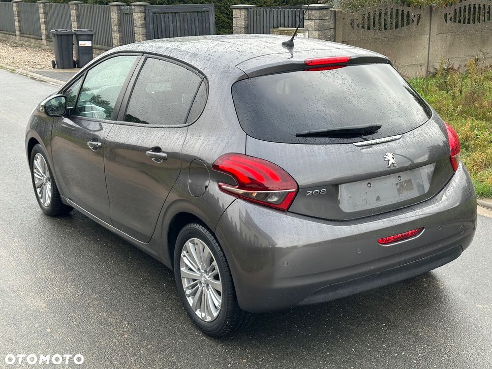 Peugeot 208 1.2 PureTech GPF Signature S&S - 5