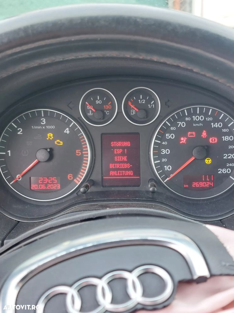 Dezmembrez Audi A3 8P - 3