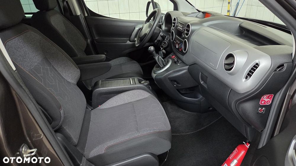 Peugeot Partner BlueHDi 100 Stop&Start Allure - 17