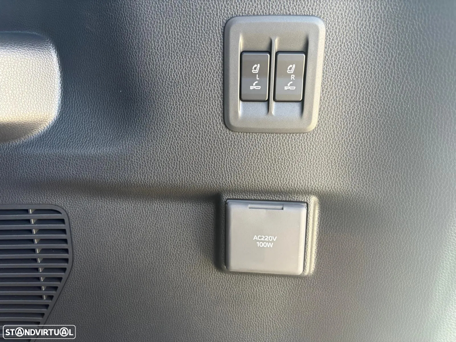 Toyota Land Cruiser 2.8 D-4D Auto First Edition - 12