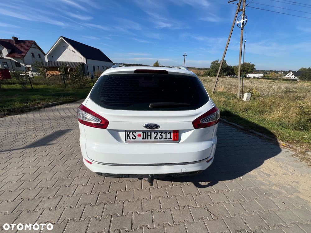 Ford Mondeo - 26