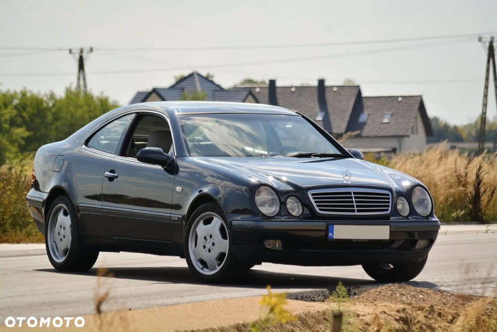 Mercedes-Benz CLK - 4