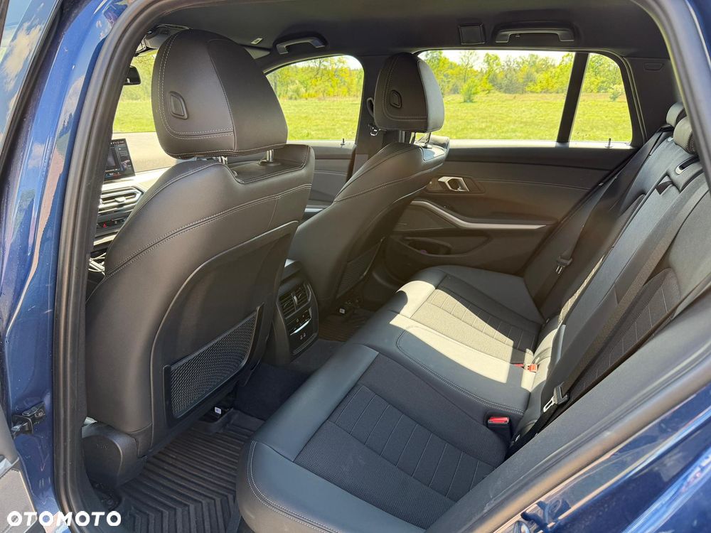 BMW Seria 3 320d Sport Line Shadow - 11