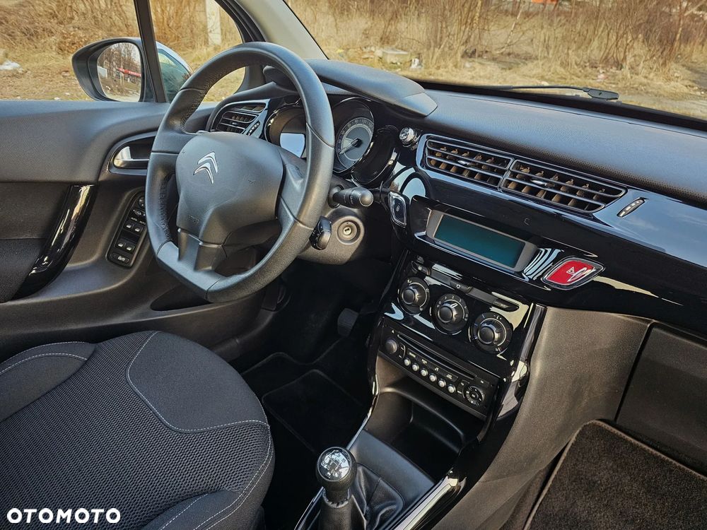 Citroën C3 Pure Tech (VTi) 82 Exclusive - 29