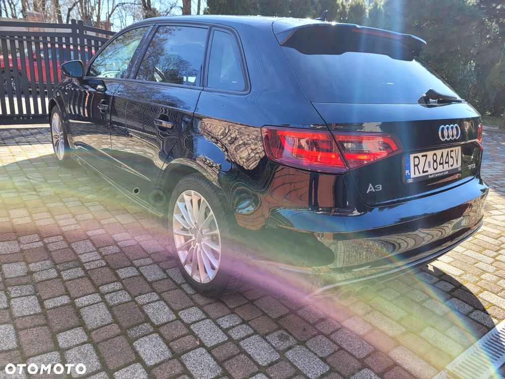 Audi A3 Sportback 1.4 TFSI Ambition S tronic - 4