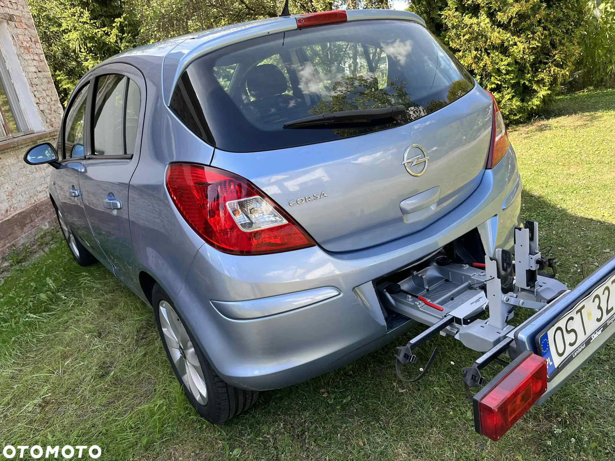 Opel Corsa 1.4 16V Active - 2
