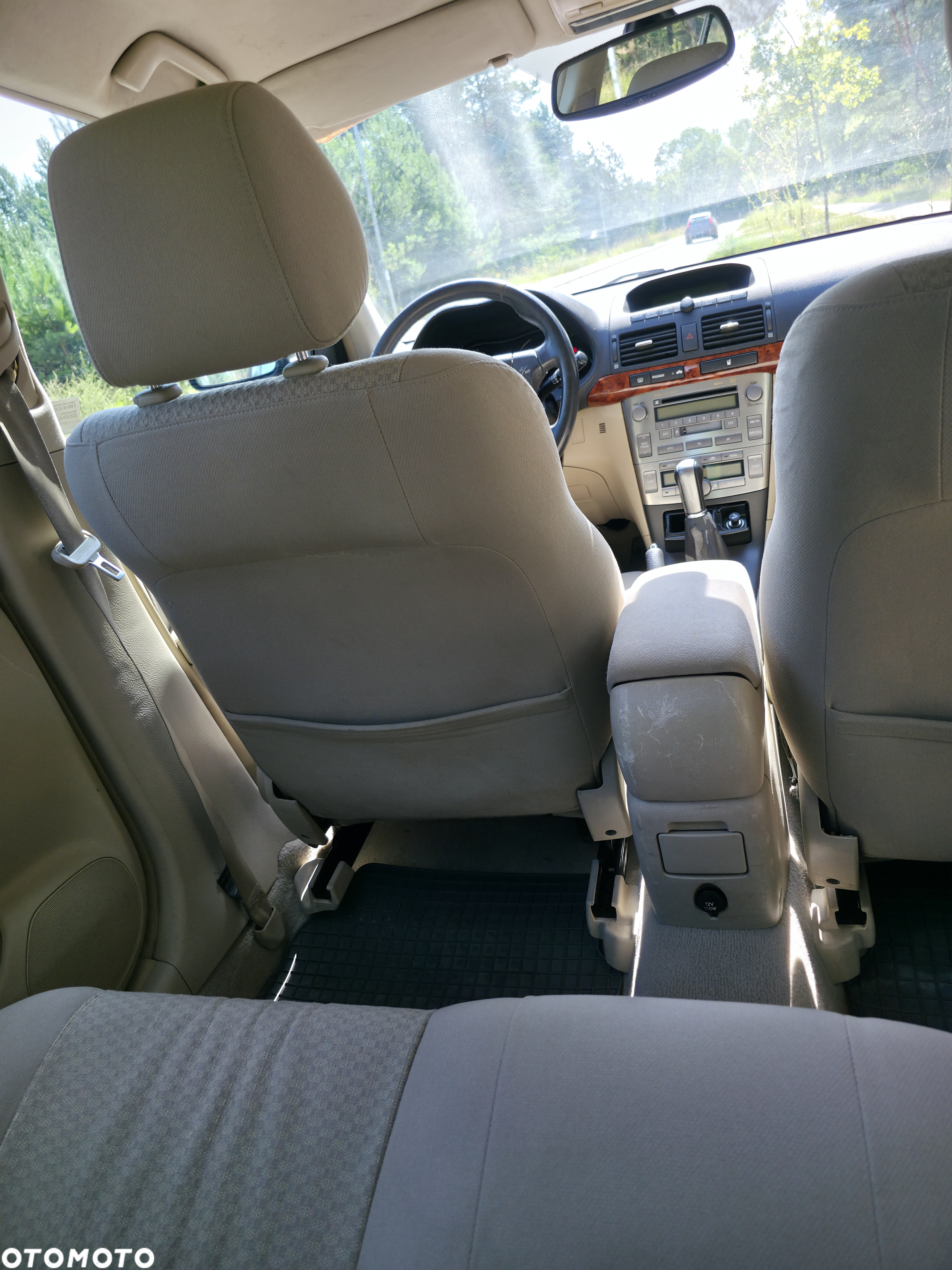 Toyota Avensis - 20