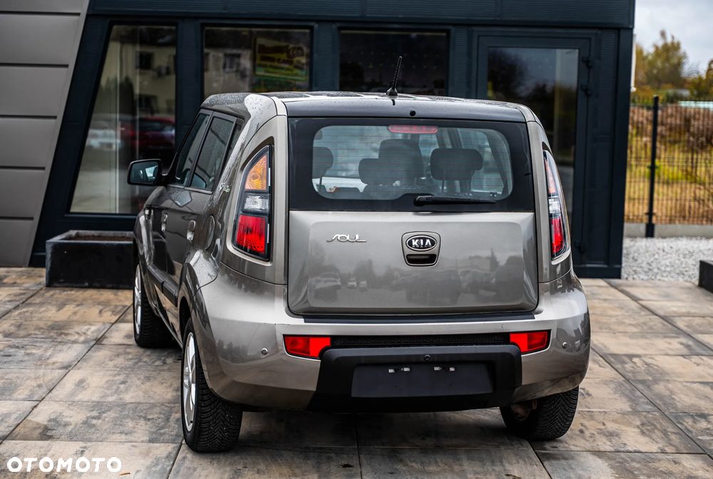Kia Soul - 10