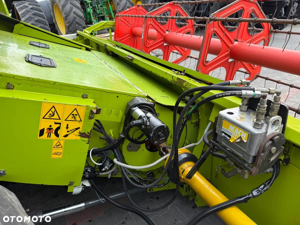 Claas MEDION 340 330  MEGA 350 320 - 35