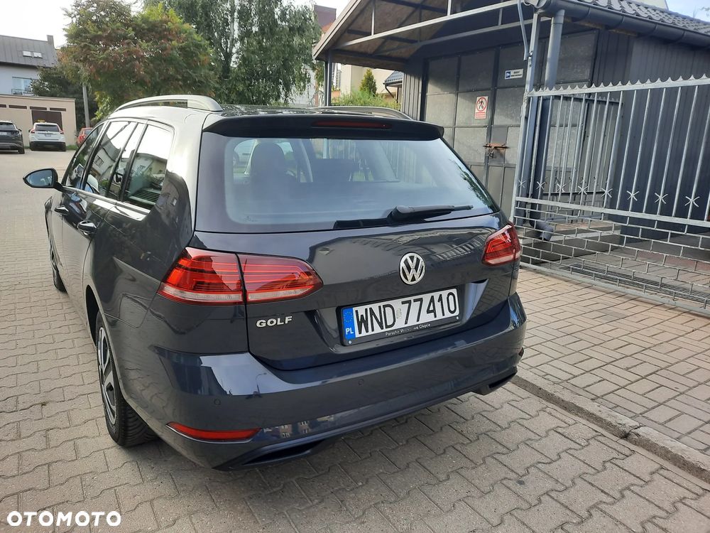 Volkswagen Golf - 9