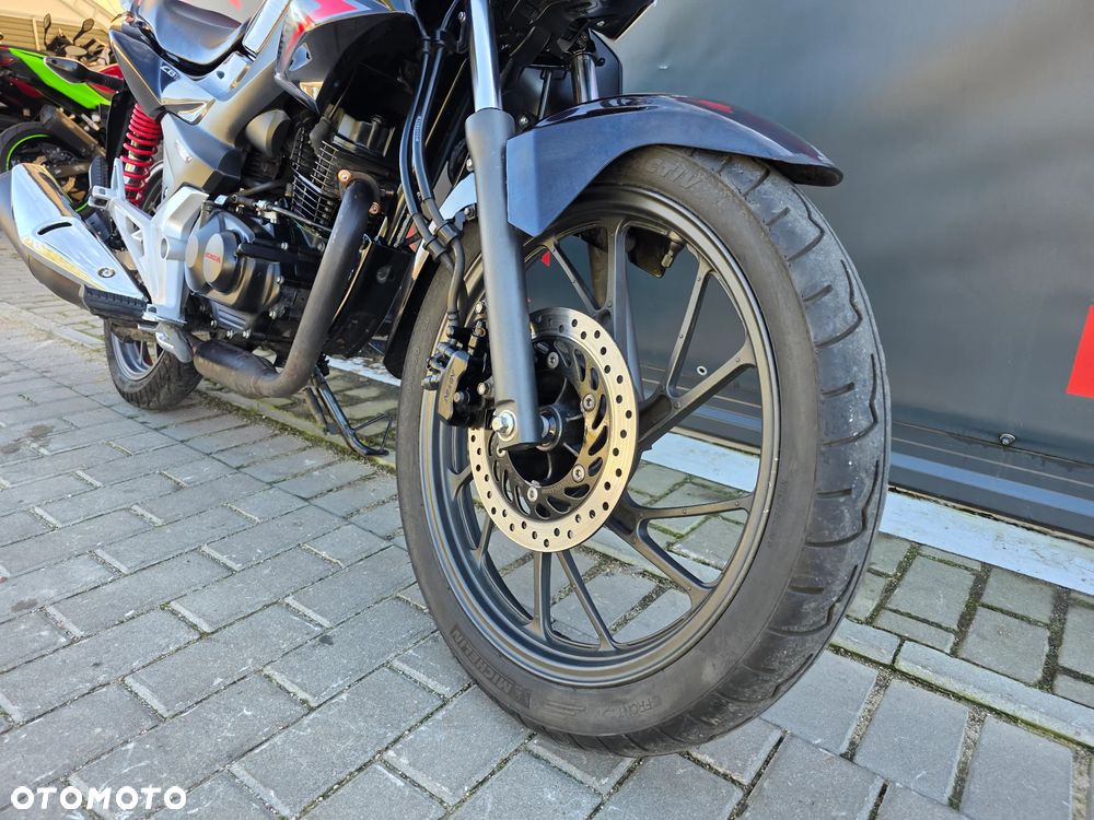 Honda CBF - 24