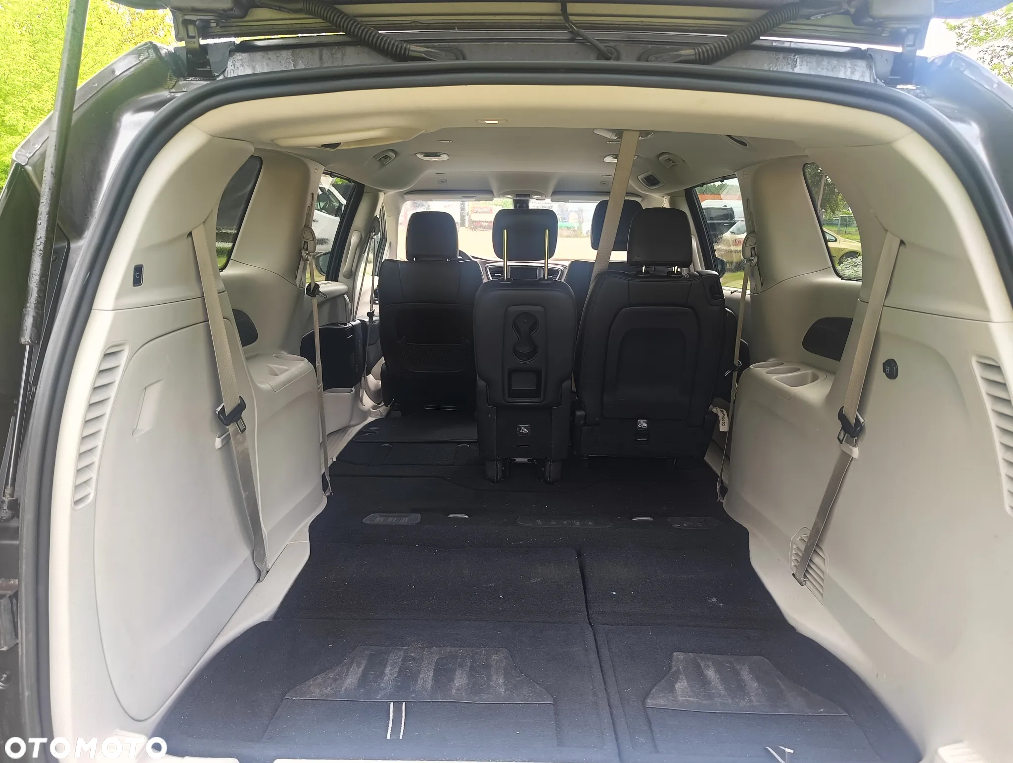 Chrysler Pacifica - 7
