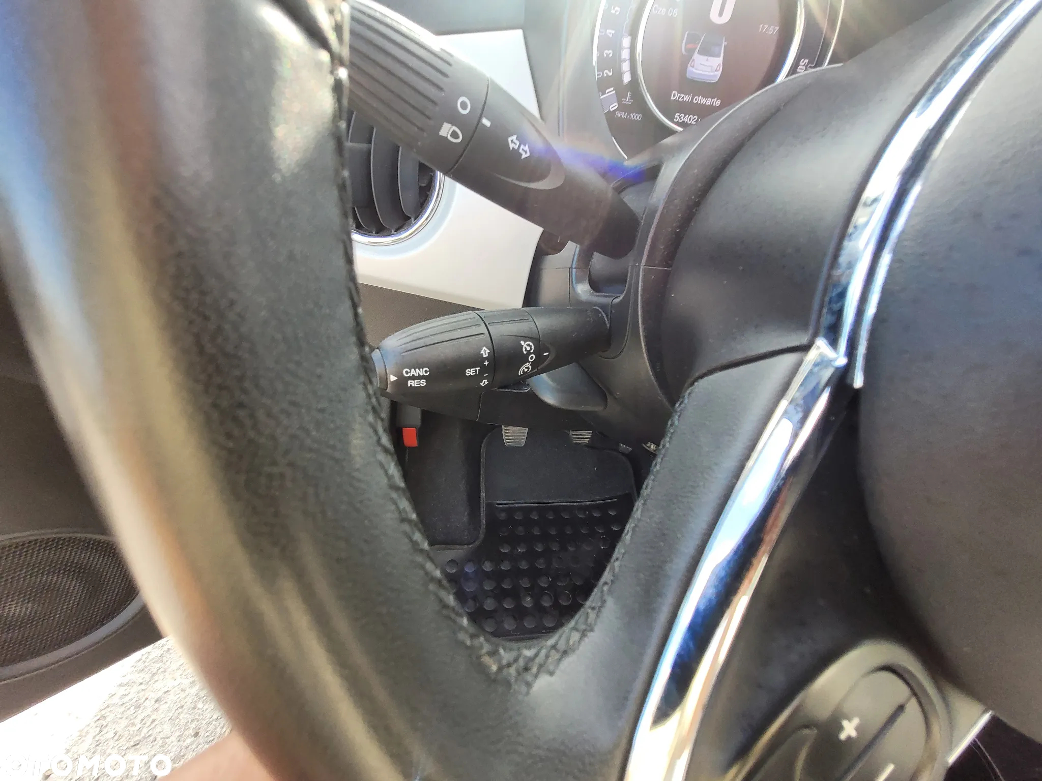 Fiat 500 1.0 Hybrid Lounge - 29
