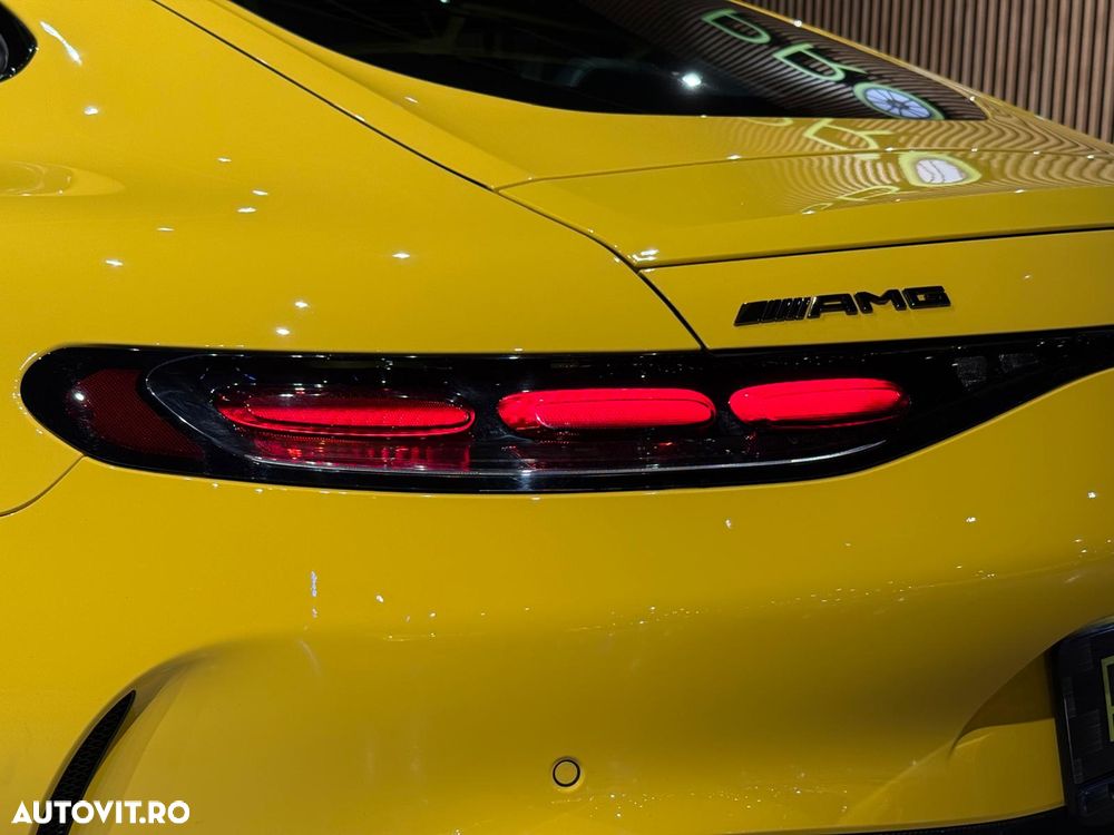 Mercedes-Benz AMG GT Coupe 63 4Matic+ 2D Speedshift MCT 9G - 16