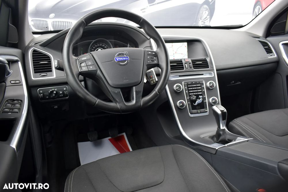 Volvo XC 60 D4 Kinetic - 9