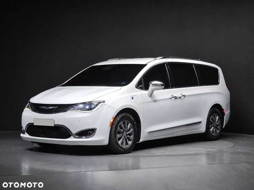 Chrysler Pacifica - 7