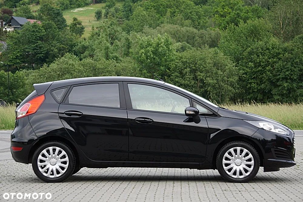 Ford Fiesta 1.25 Celebration - 9