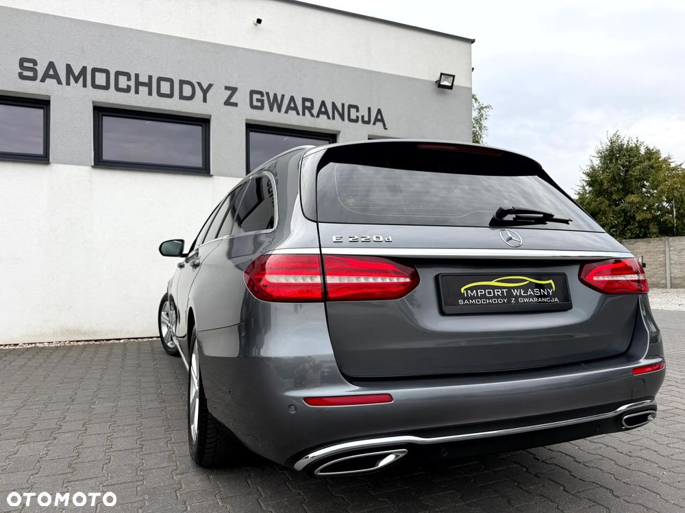 Mercedes-Benz Klasa E 220 d Business Edition 9G-TRONIC - 36