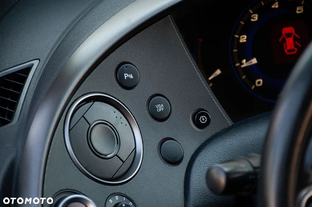 Honda Civic 1.4 Sport - 29