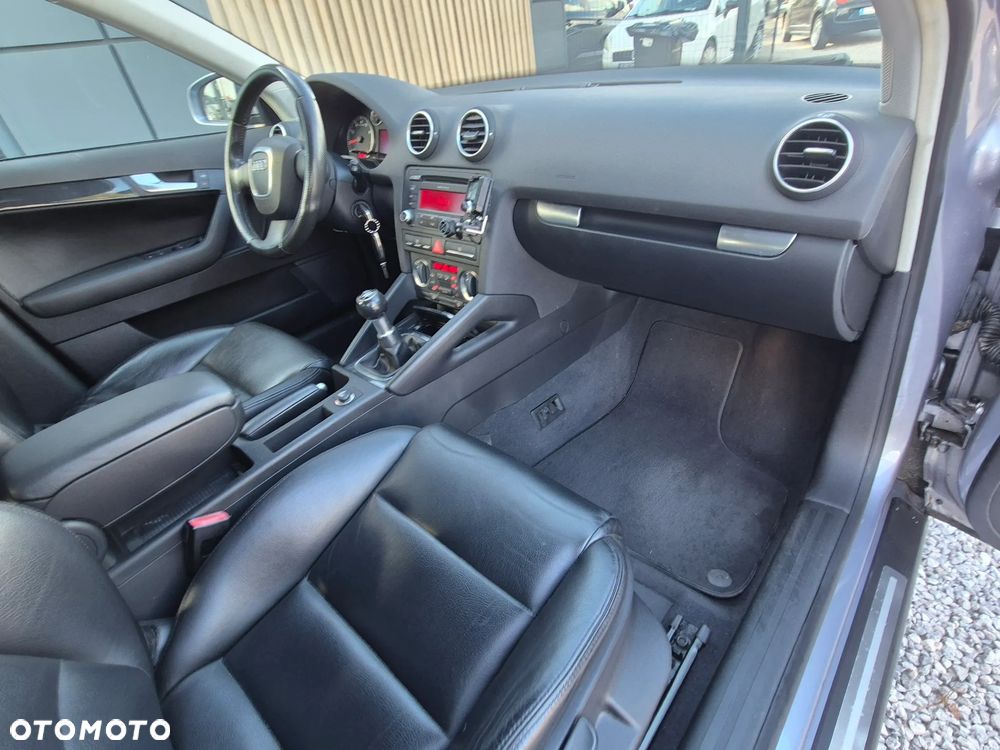 Audi A3 Sportback - 33