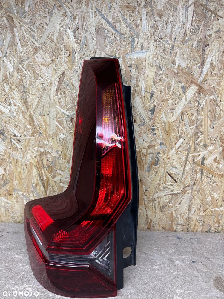 LAMPA TYŁ LEWA LED DACIA JOGGER 265557076R - 21