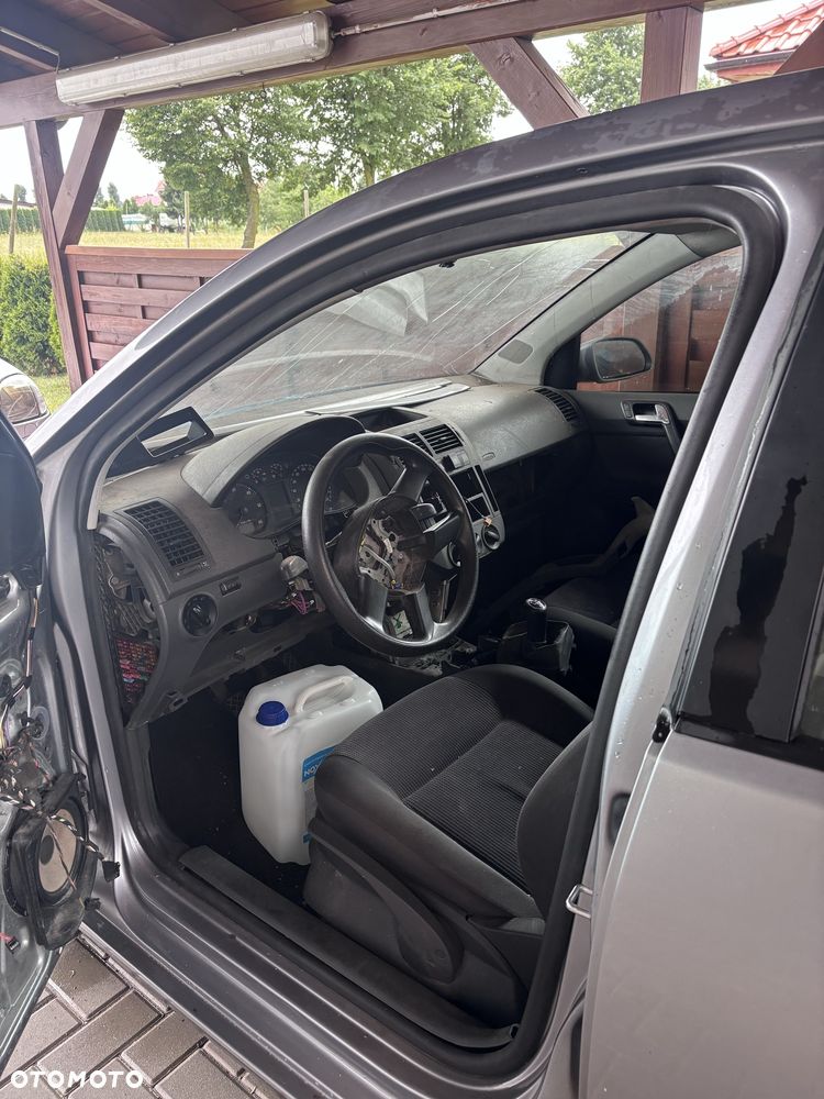 Volkswagen Polo - 4