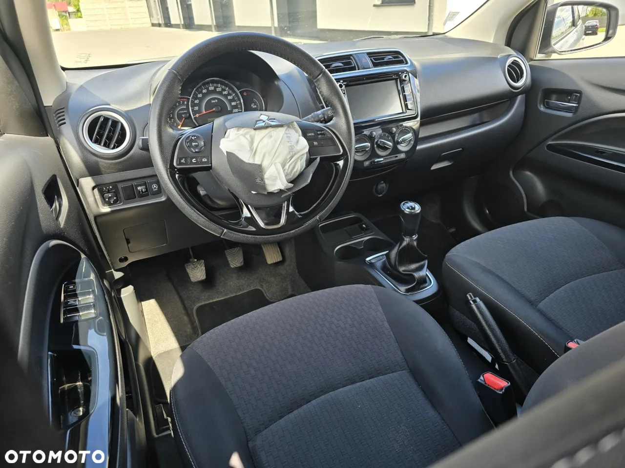 Mitsubishi Space Star 1.2 AS&G Instyle - 9